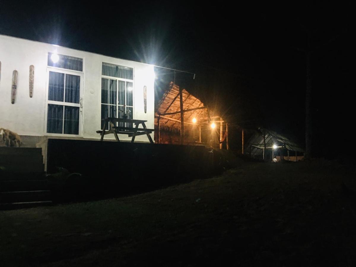 Little Wood Villa And Retreats Doluwa Канді Екстер'єр фото